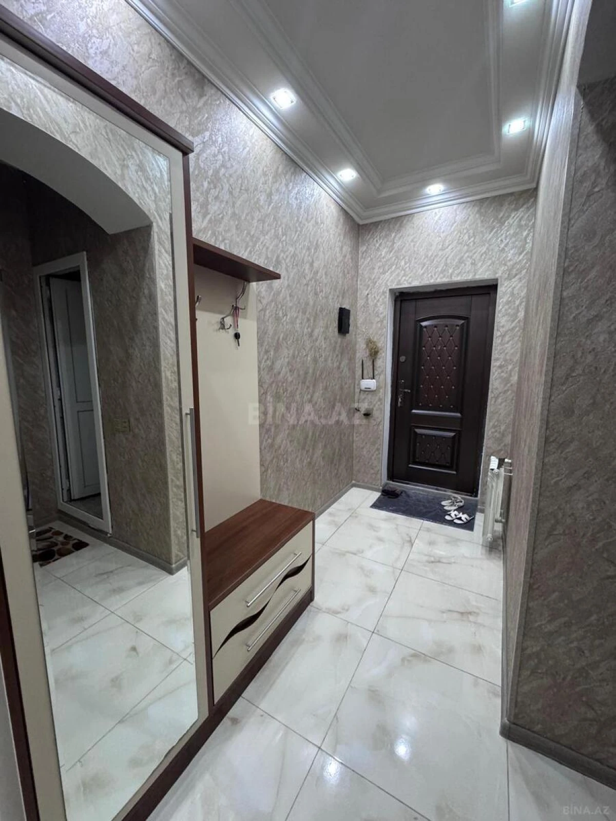 Kirayə verilir 3 otaqlı mənzil 80 m²