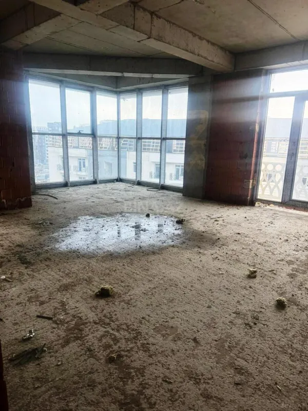 Satılır 3 otaqlı mənzil 113 m²