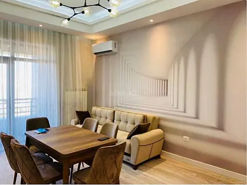Satılır 2 otaqlı mənzil 65 m²