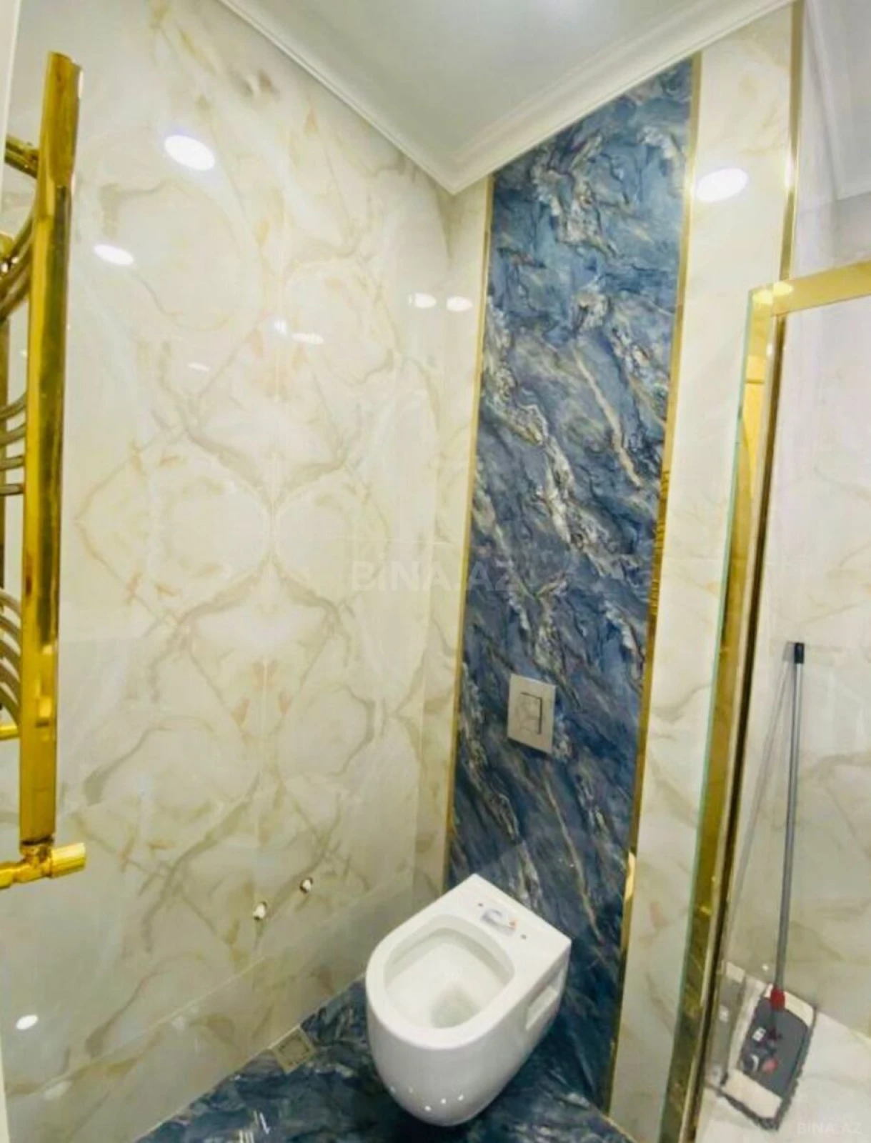 Satılır 2 otaqlı mənzil 65 m²