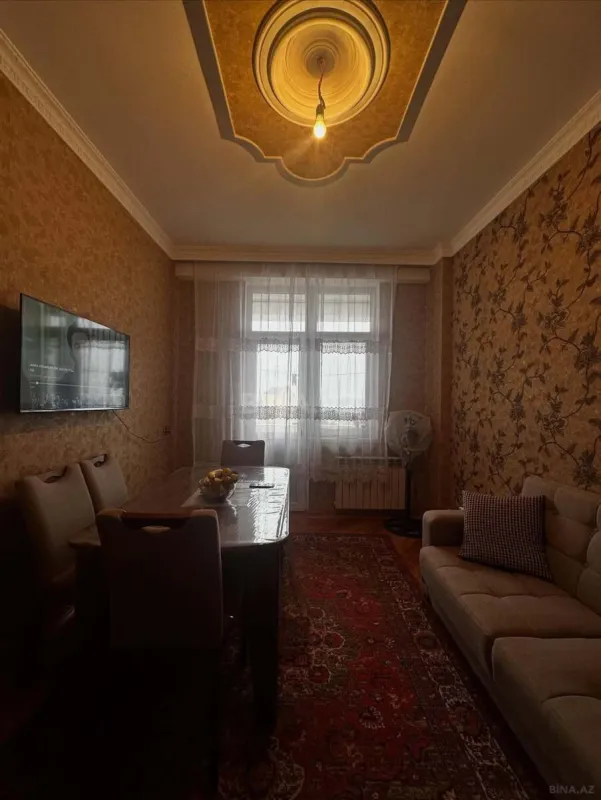 Satılır 2 otaqlı mənzil 60 m²