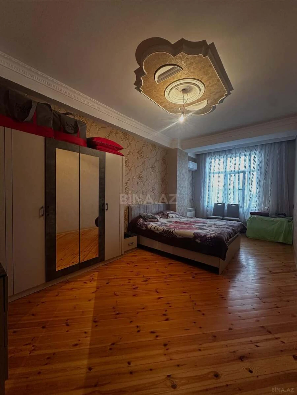 Satılır 2 otaqlı mənzil 60 m²