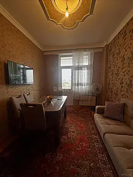 Satılır 2 otaqlı mənzil 60 m²