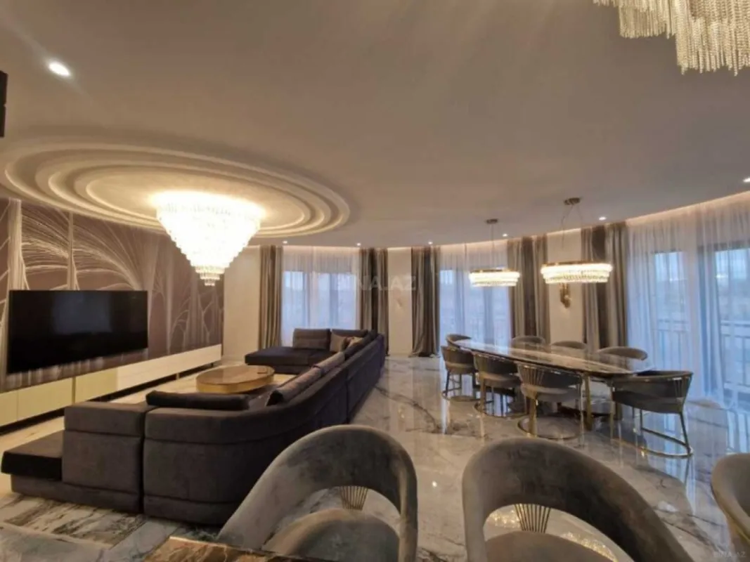 Satılır 4 otaqlı mənzil 209 m²