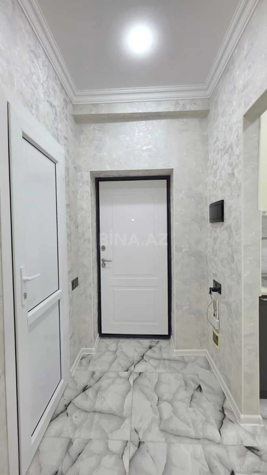 Satılır 2 otaqlı mənzil 47 m²