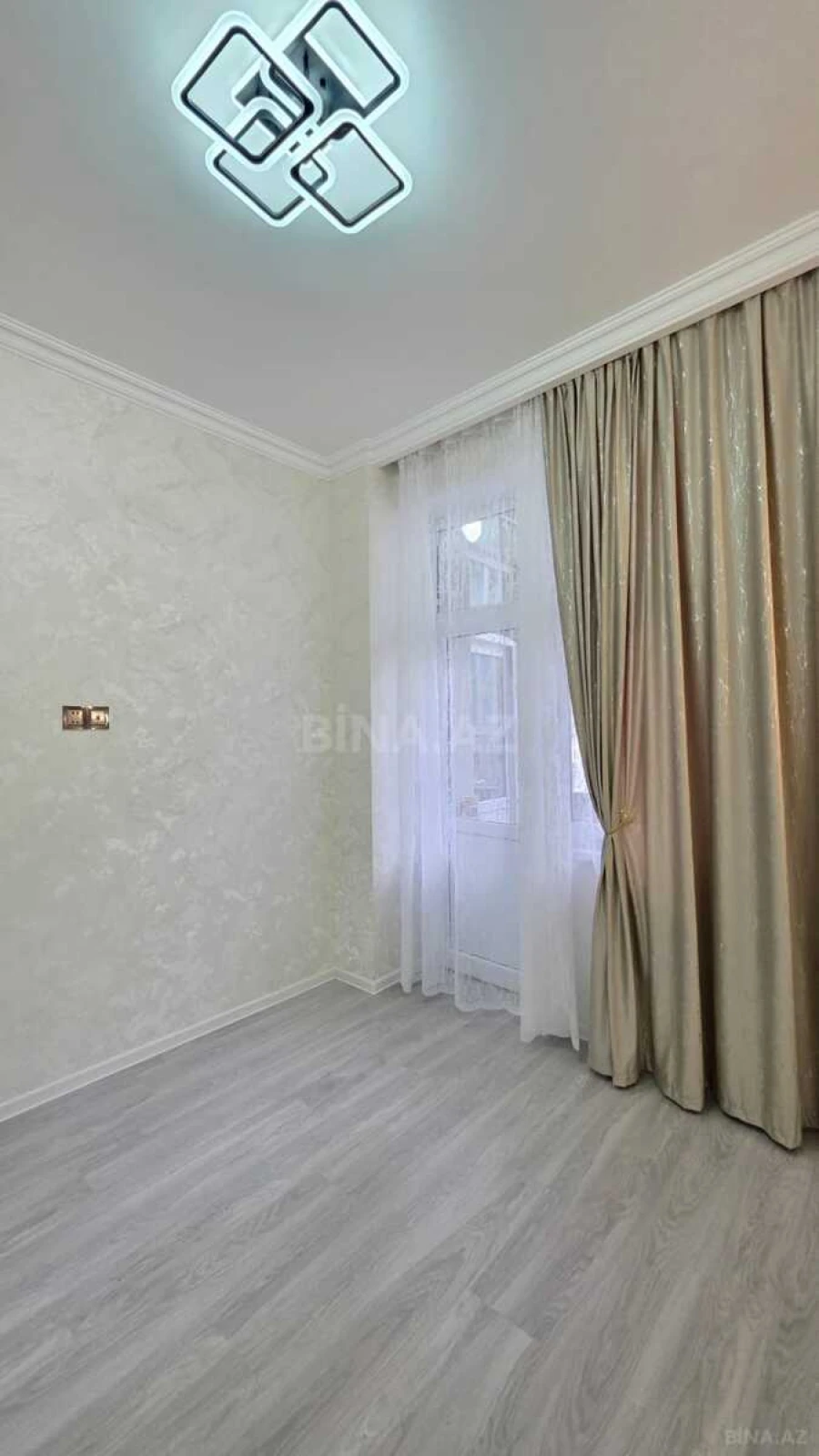 Satılır 2 otaqlı mənzil 47 m²