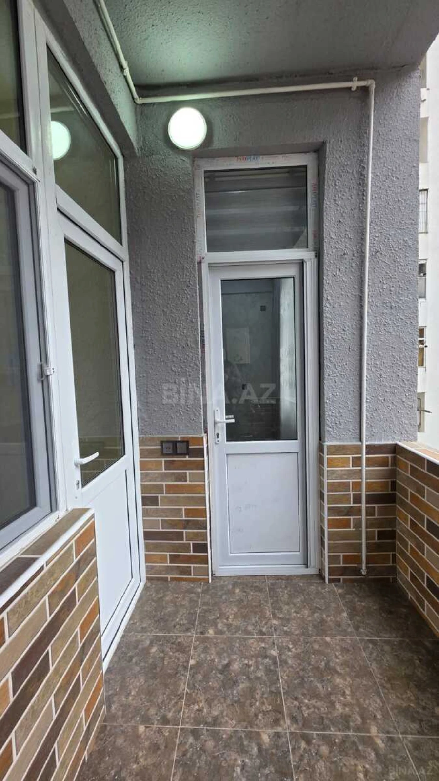 Satılır 2 otaqlı mənzil 47 m²