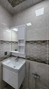 Satılır 2 otaqlı mənzil 47 m²