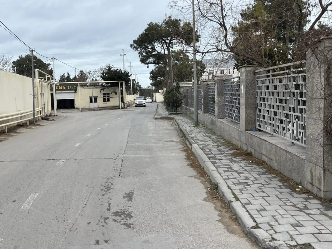 Satılır torpaq sahəsi 4 m²