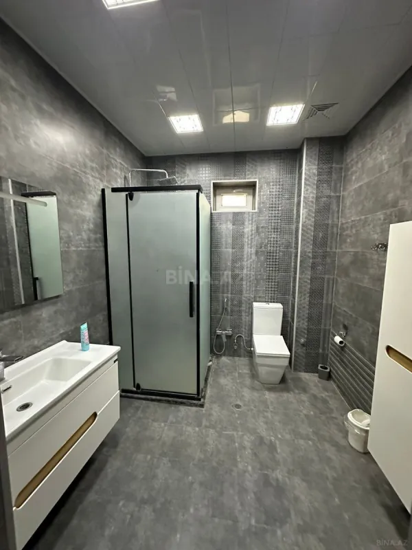 Satılır 10 otaqlı həyət evi 565 m²