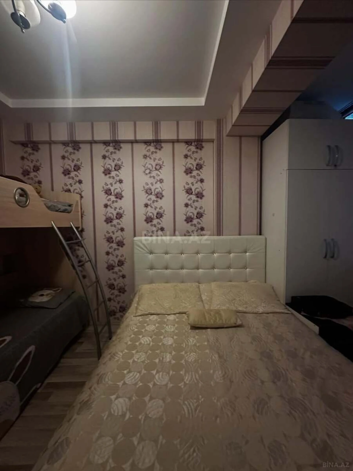 Satılır 2 otaqlı mənzil 60 m²