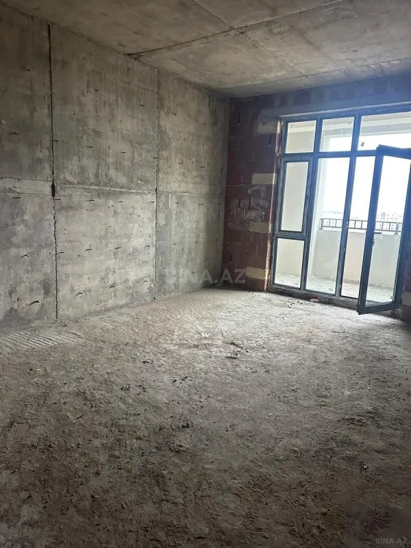 Satılır 2 otaqlı mənzil 83 m²