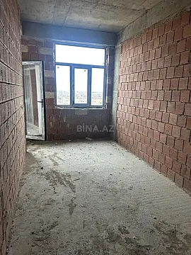 Satılır 2 otaqlı mənzil 83 m²