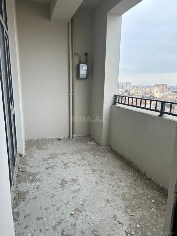 Satılır 2 otaqlı mənzil 83 m²