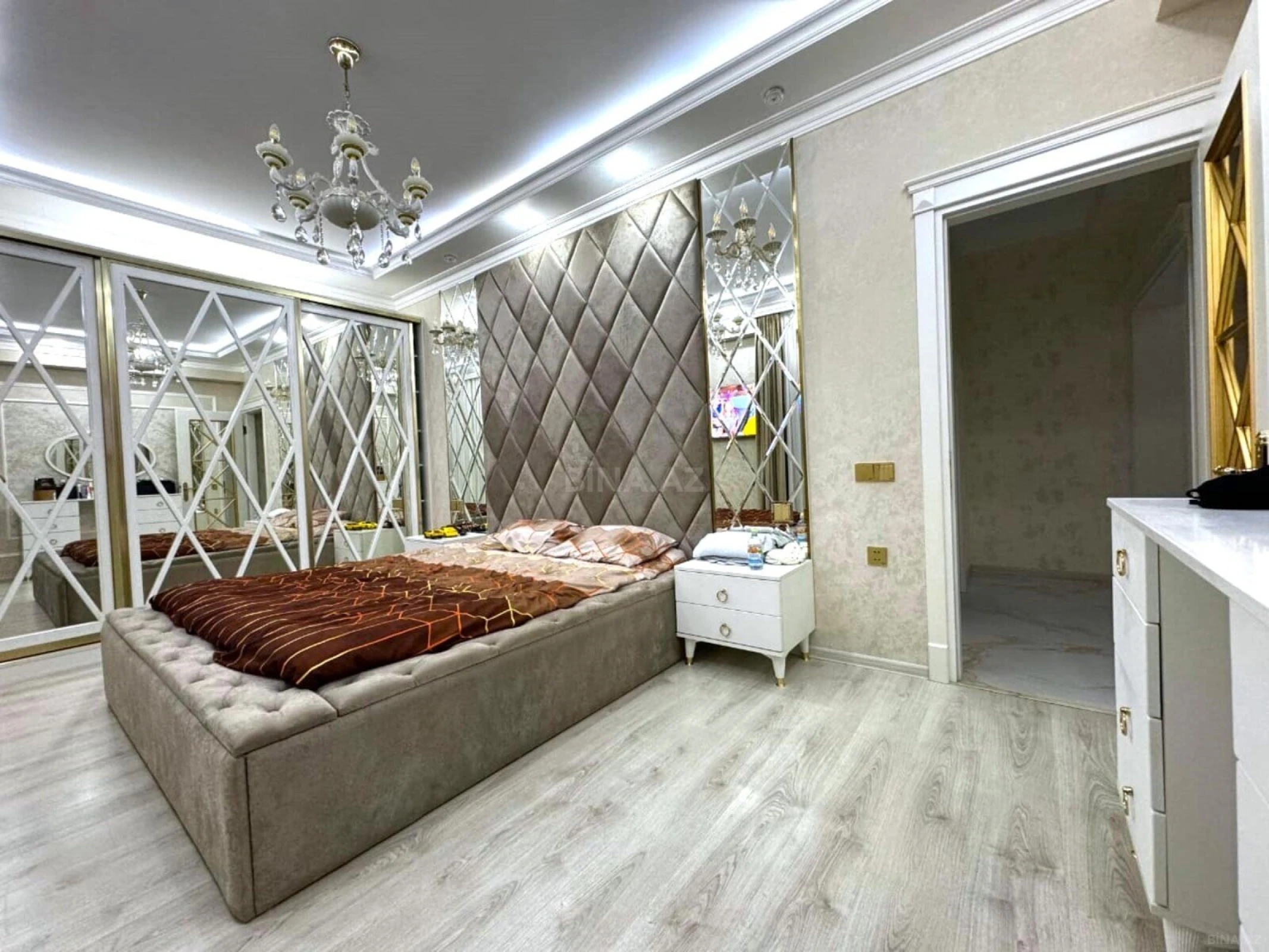 Satılır 3 otaqlı mənzil 100 m²