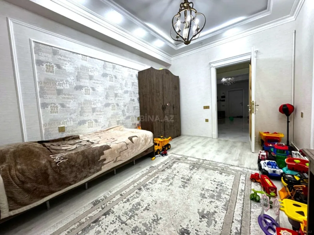 Satılır 3 otaqlı mənzil 100 m²