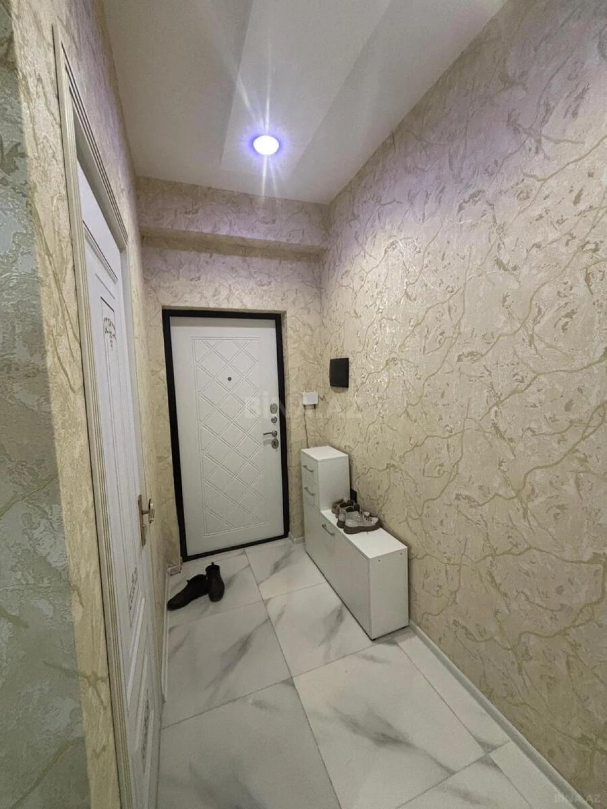 Satılır 2 otaqlı mənzil 64 m²