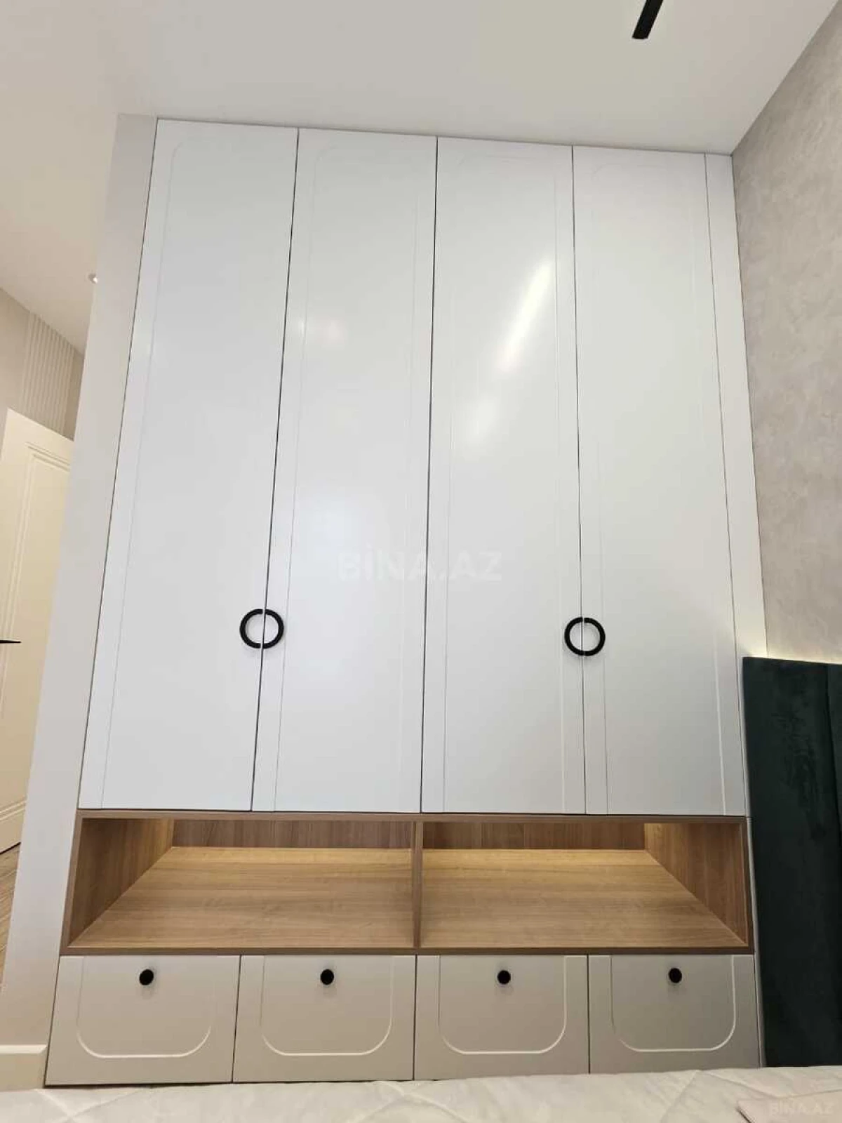 Satılır 3 otaqlı mənzil 105 m²