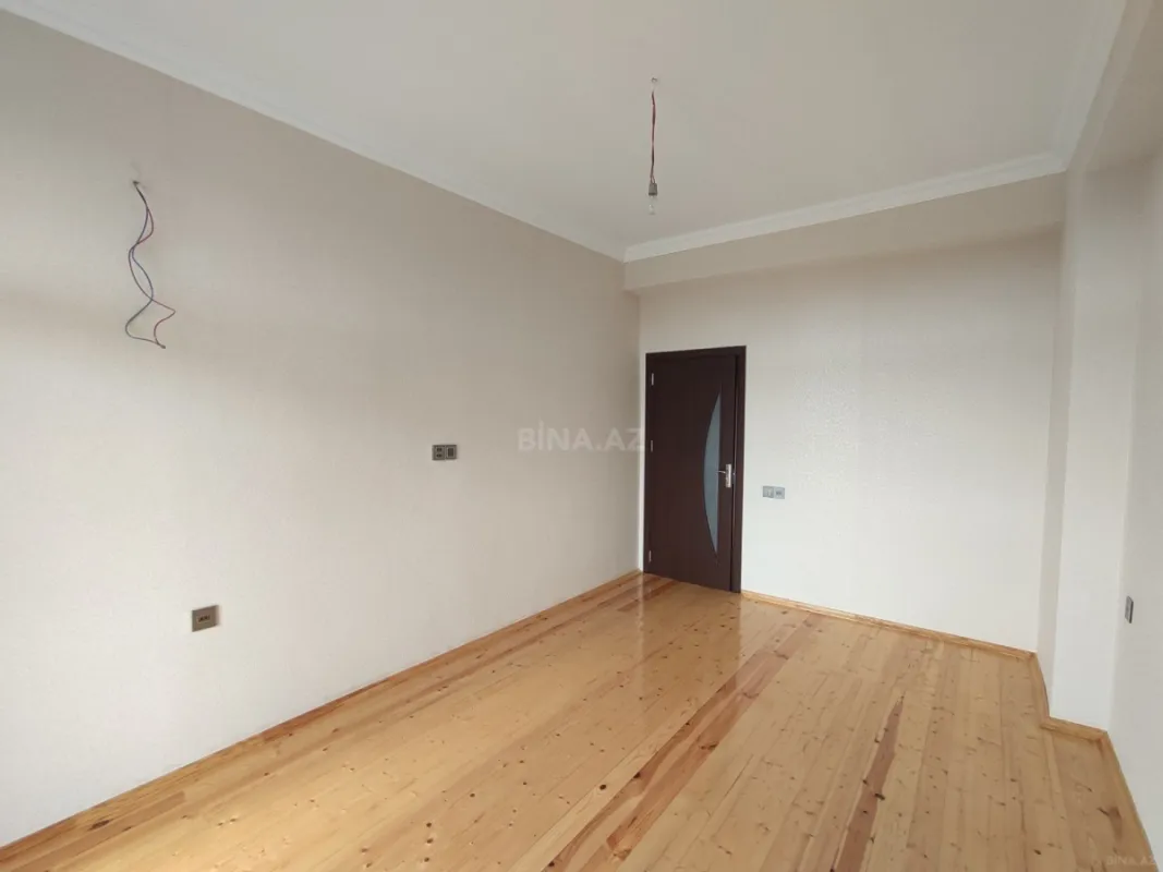 Satılır 3 otaqlı mənzil 115 m²