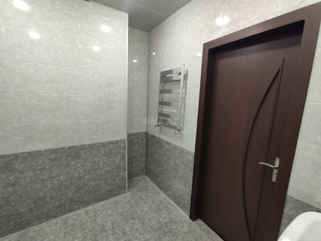 Satılır 3 otaqlı mənzil 115 m²