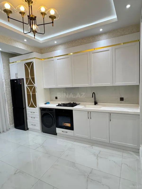 Kirayə verilir 2 otaqlı mənzil 80 m²