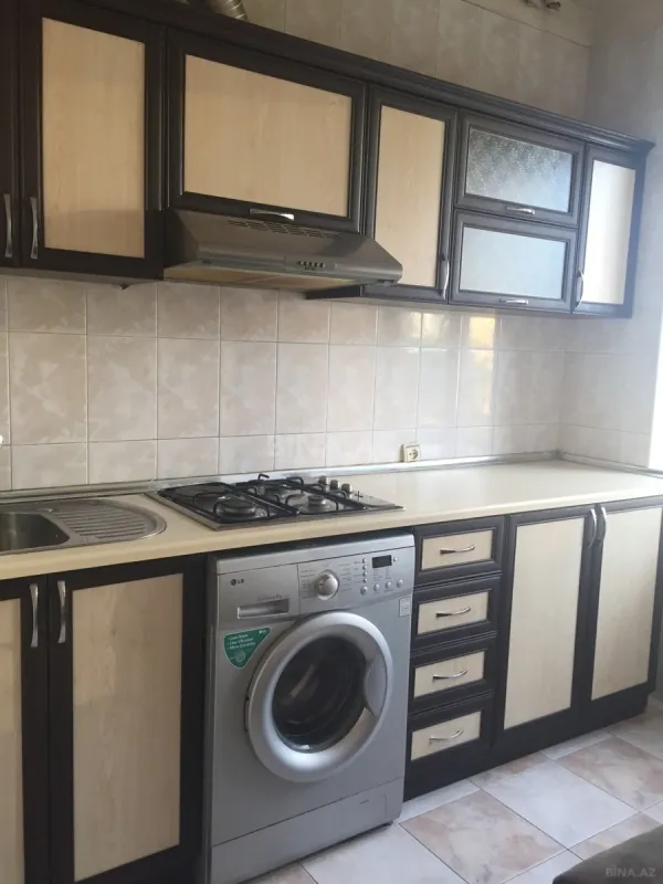 Satılır 4 otaqlı mənzil 100 m²