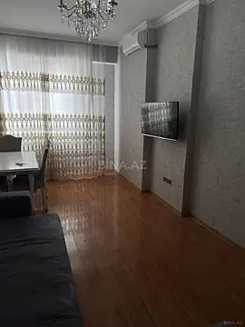 Kirayə verilir 2 otaqlı mənzil 65 m²