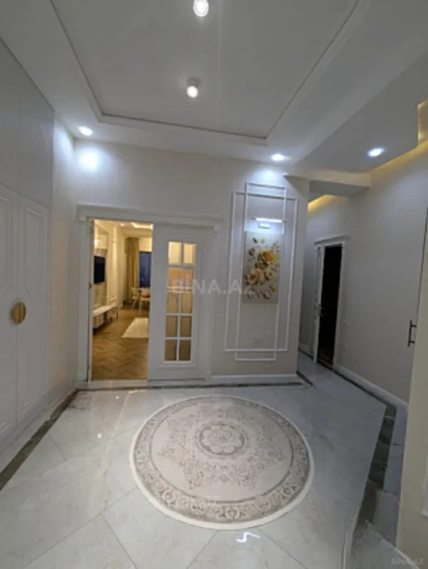 Kirayə verilir 2 otaqlı mənzil 75 m²