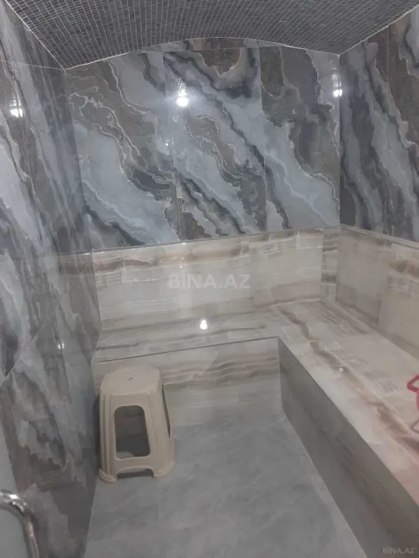 Satılır 6 otaqlı həyət evi 250 m²