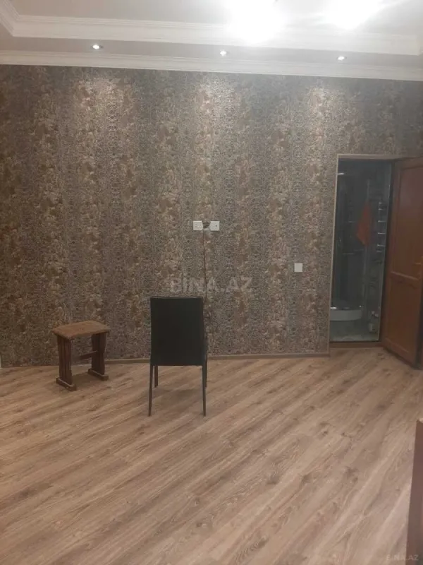 Satılır 6 otaqlı həyət evi 250 m²