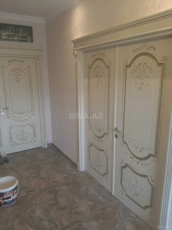 Satılır 6 otaqlı həyət evi 250 m²