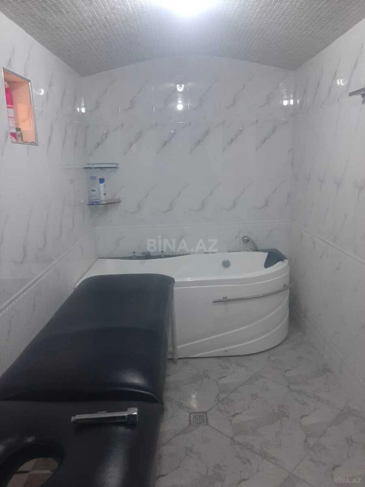 Satılır 6 otaqlı həyət evi 250 m²