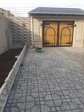 Satılır 6 otaqlı həyət evi 250 m²