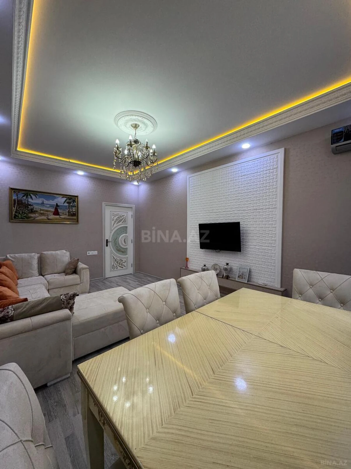 Satılır 2 otaqlı mənzil 65 m²