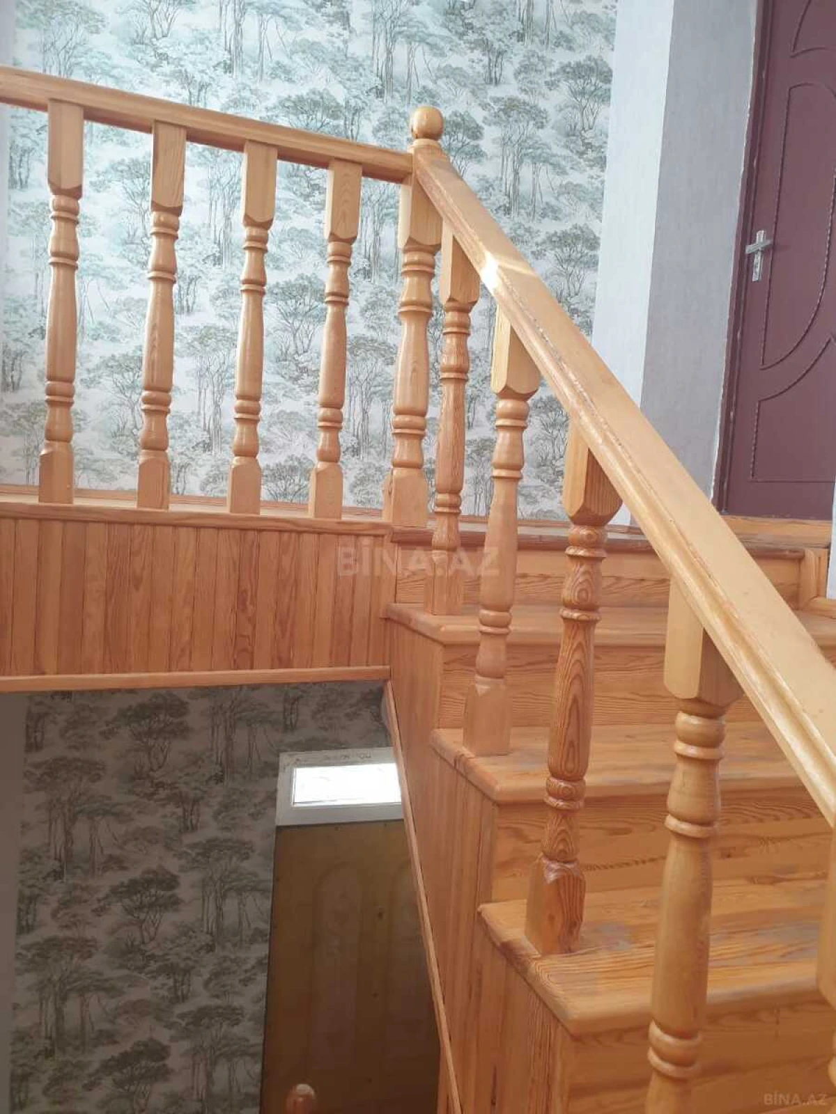 Satılır 6 otaqlı həyət evi 240 m²