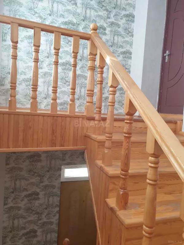 Satılır 6 otaqlı həyət evi 240 m²