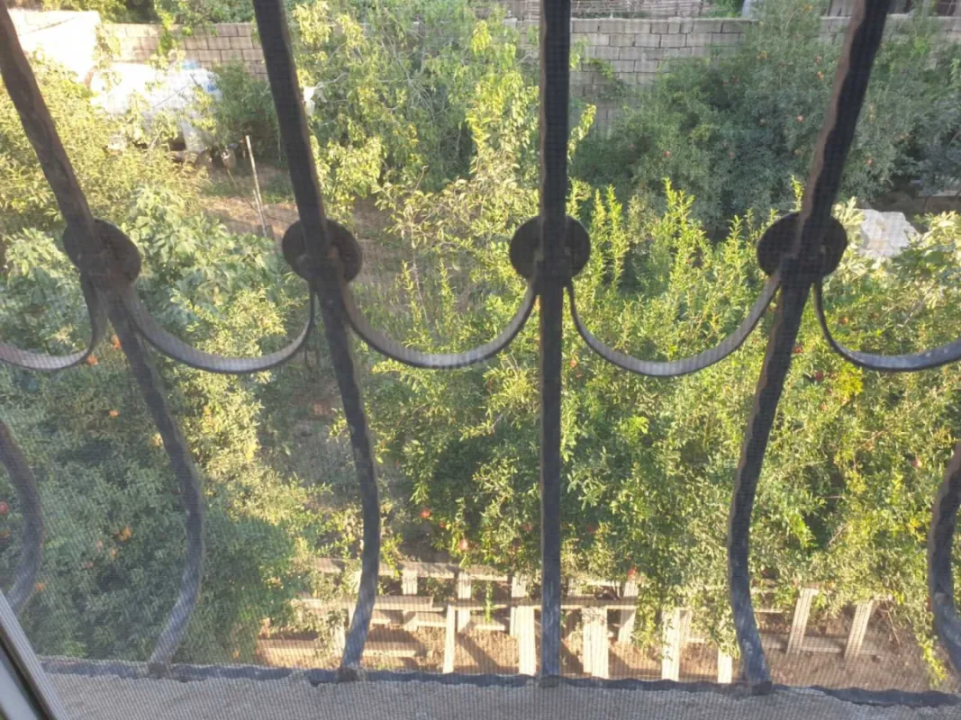 Satılır 6 otaqlı həyət evi 240 m²