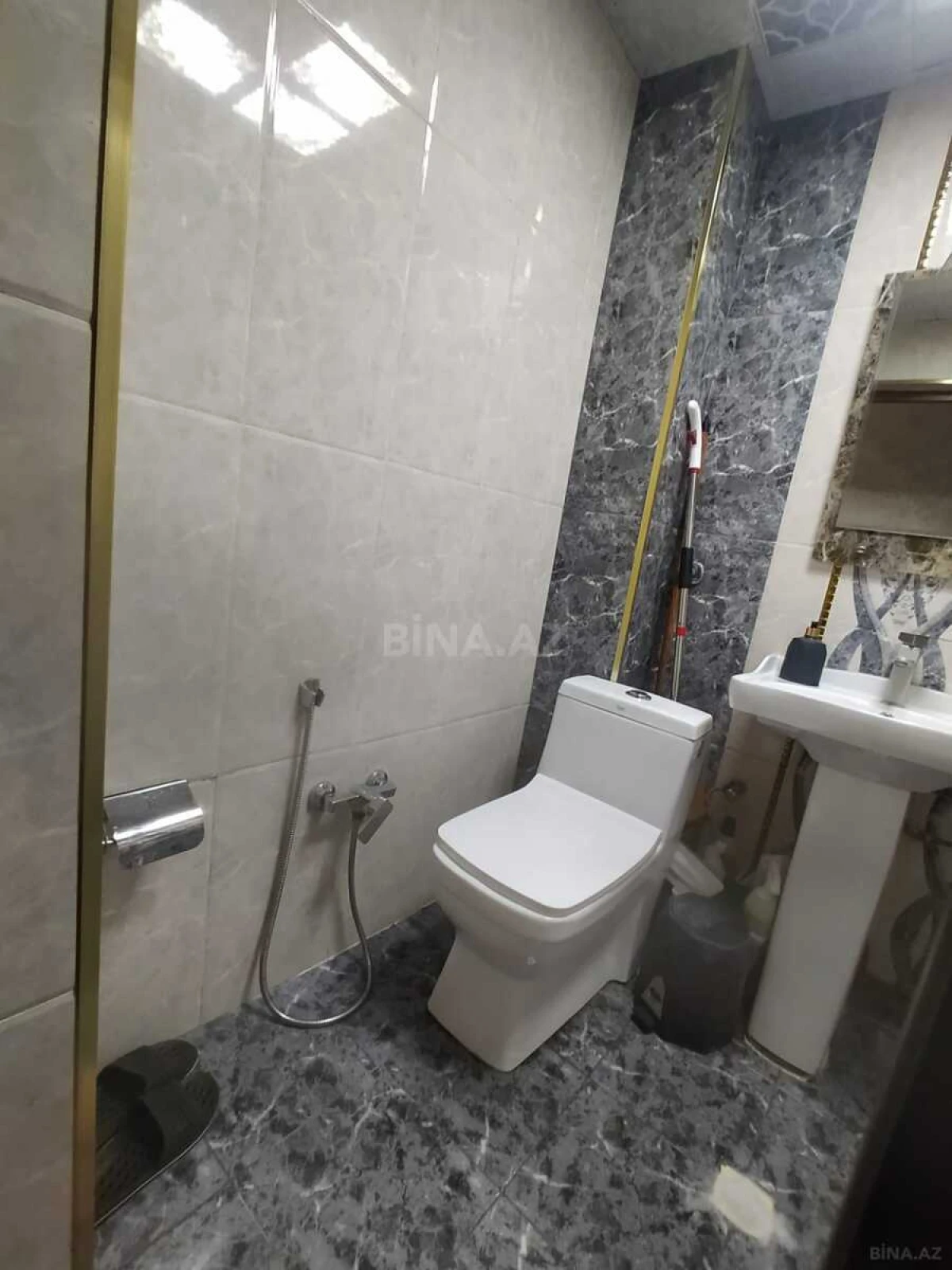 Satılır 2 otaqlı mənzil 55 m²