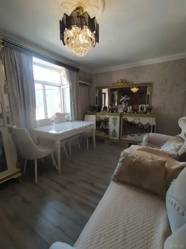 Satılır 2 otaqlı mənzil 55 m²