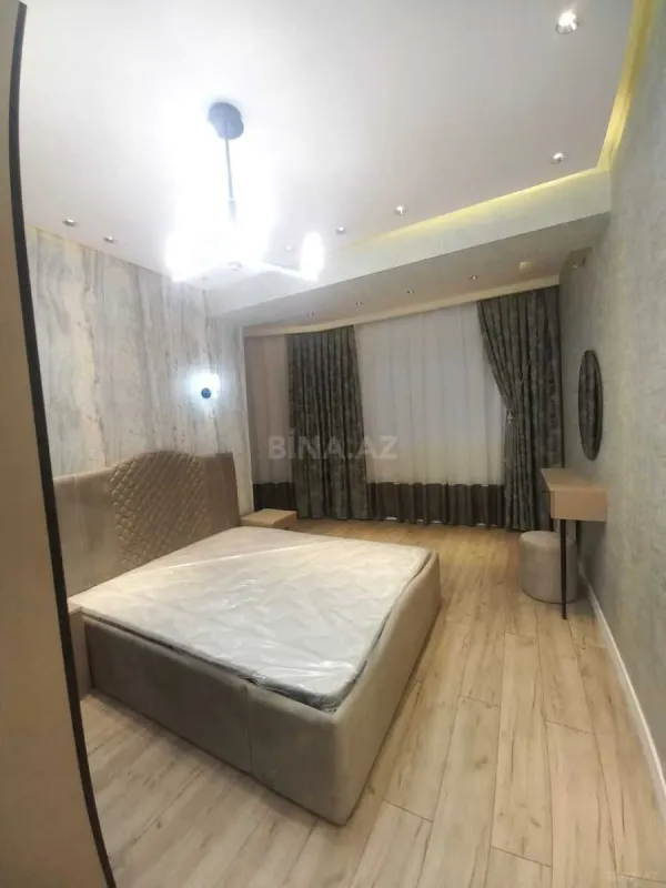 Satılır 2 otaqlı mənzil 85 m²