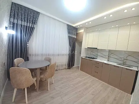 Satılır 2 otaqlı mənzil 85 m²