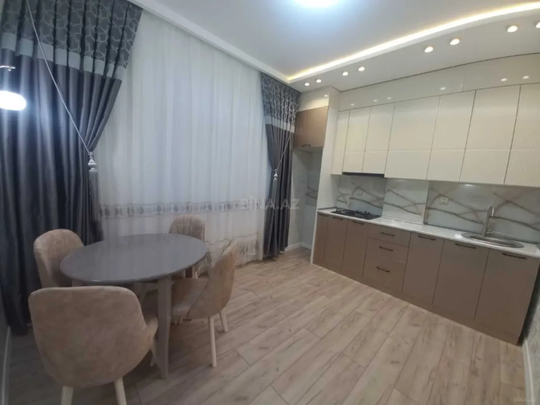 Satılır 2 otaqlı mənzil 85 m²