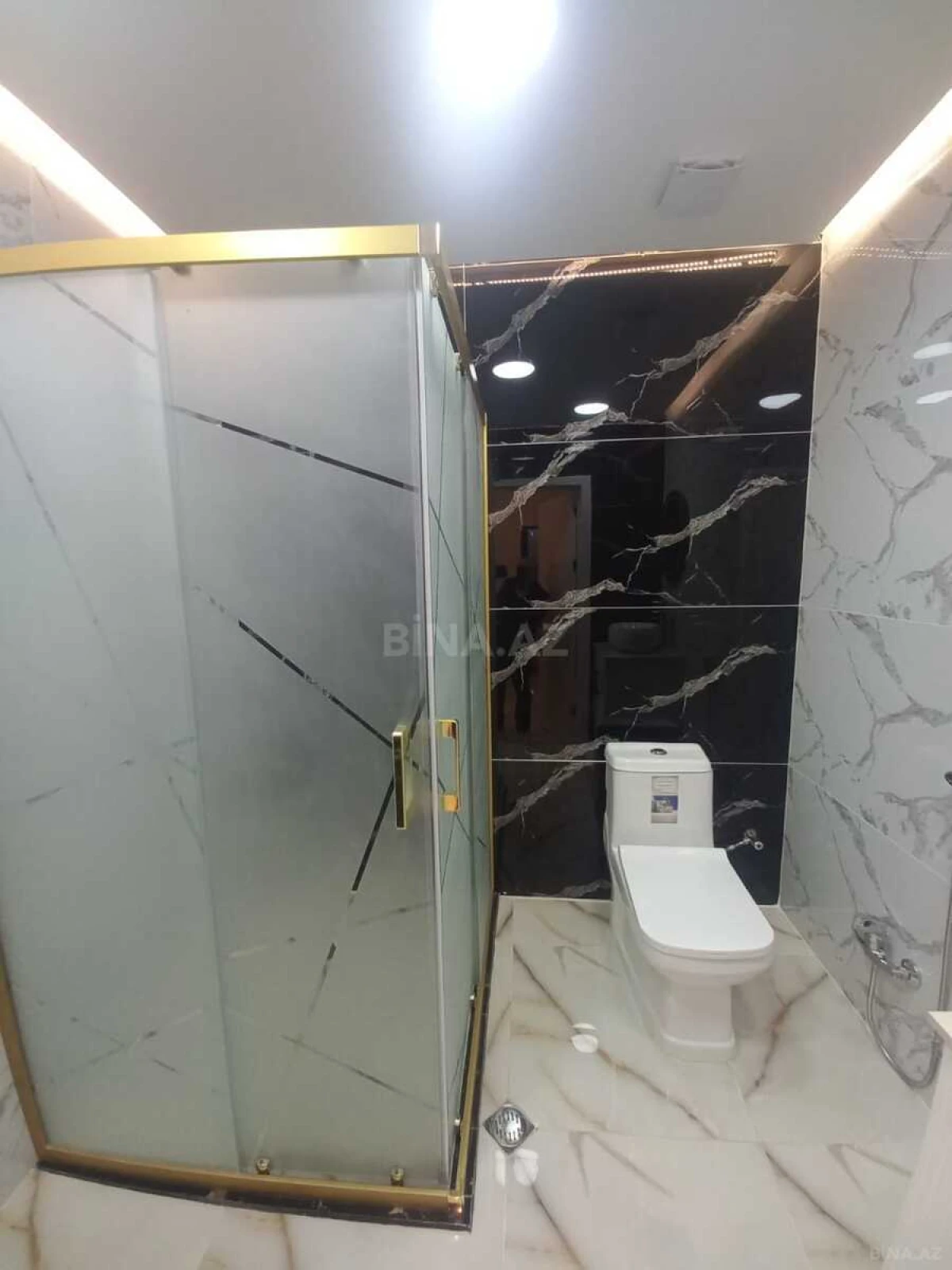 Satılır 2 otaqlı mənzil 85 m²