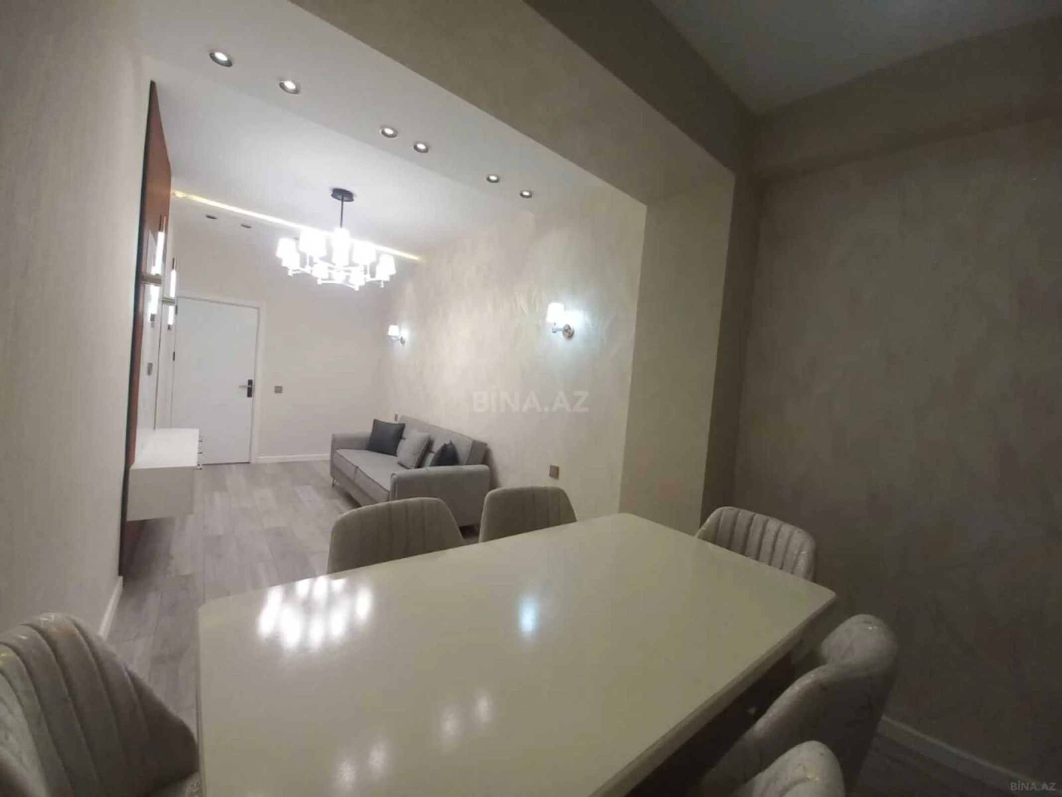 Satılır 2 otaqlı mənzil 75 m²