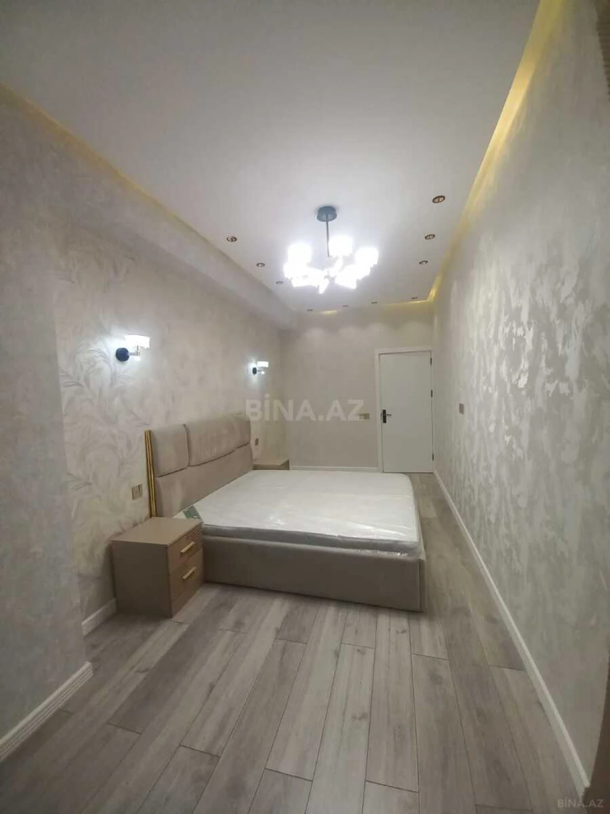 Satılır 2 otaqlı mənzil 75 m²