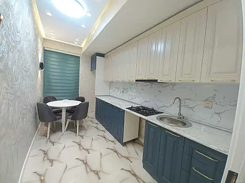 Satılır 2 otaqlı mənzil 75 m²