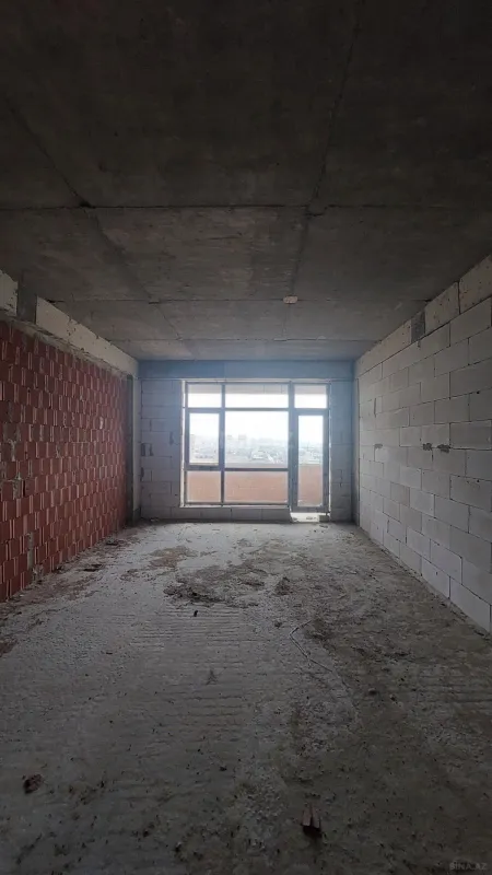 Satılır 3 otaqlı mənzil 125 m²