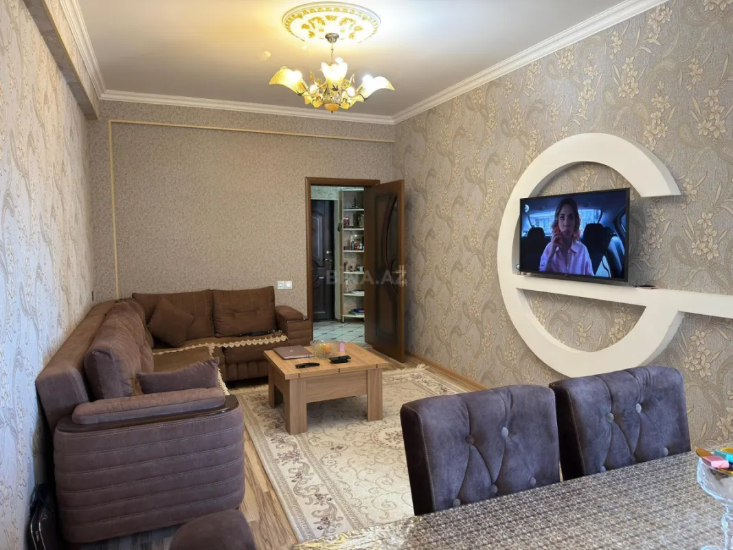 Satılır 2 otaqlı mənzil 60 m²