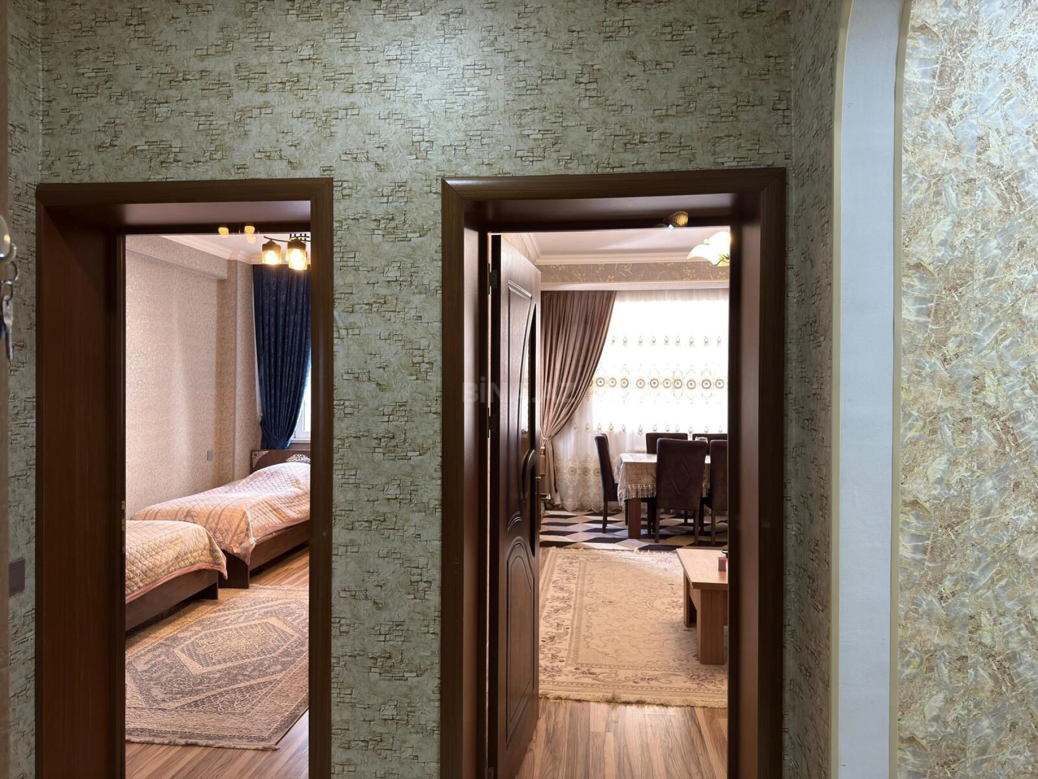 Satılır 2 otaqlı mənzil 60 m²