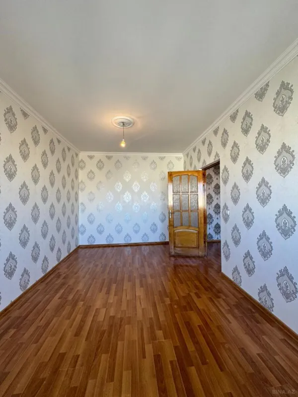 Satılır 4 otaqlı mənzil 90 m²